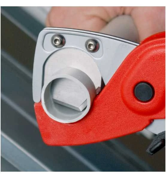 Knipex PlastiCut Schlauch- Und Schutzrohrschneider Aus Zähem, Glasfaserverstärktem Kunststoff 185 Mm – Bild 3